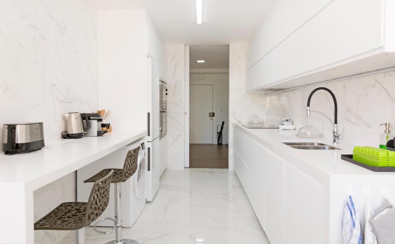 Houze_Lovely Flat With Swimming Pool! Кашкайш Экстерьер фото